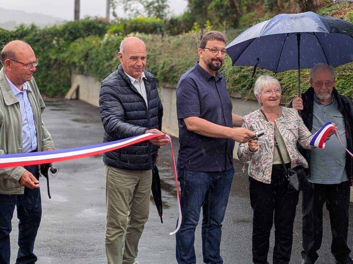 - Tous droits réservés <strong></strong> Tous droits réservés<small></small>